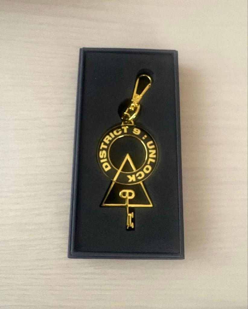 [USED] StrayKids Keychain Sticker Memo Pad Online Lottery UNLOCK