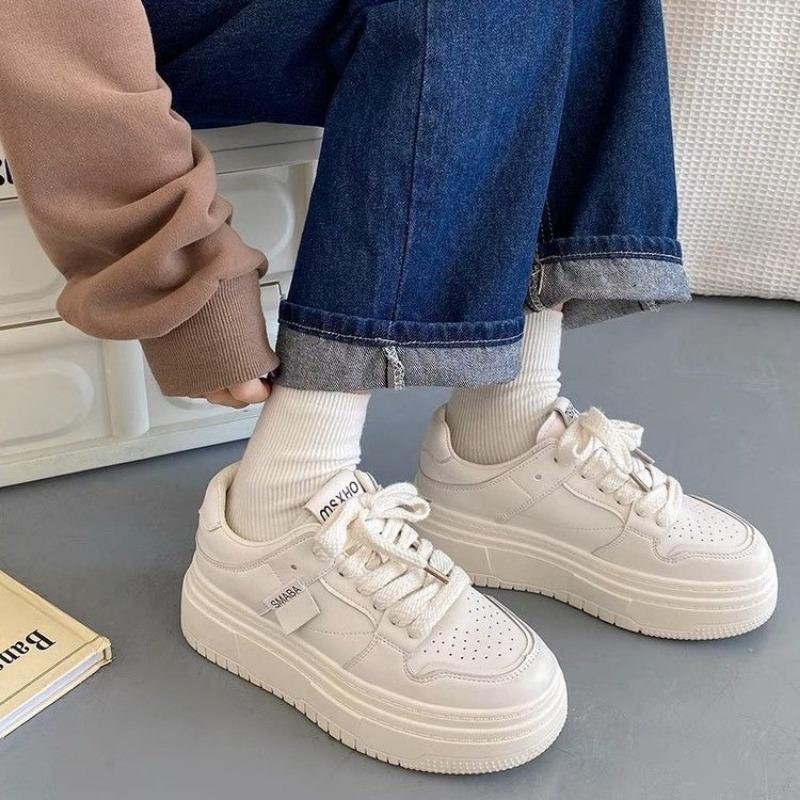 Little white shoes women's new versatile women's shoes autumn breathable thick-soled casual board shoes women's sports shoes