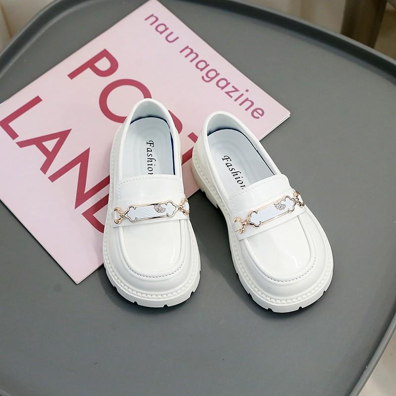 New Girls' Comfortable Soft Sole Versatile Light Leather Shoes