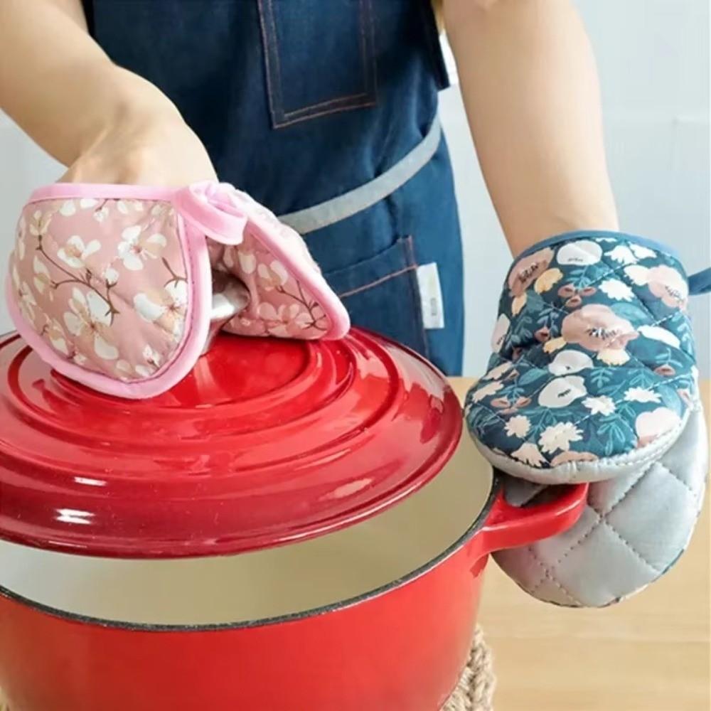 1PC New Hot Resistant Bakeware Oven Mitts Heart-shaped Cotton Kitchen Insulation Pad Flower Printed Hand Clip Baking Oven Gloves