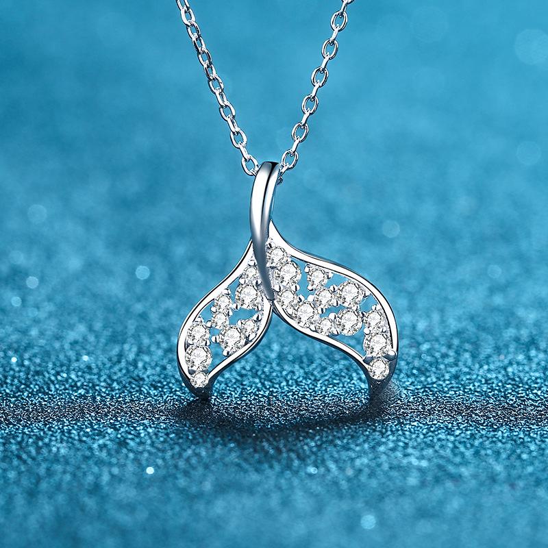 

XDY925 Mermaid Tail Moissanite Pendant Necklace - Sterling Silver Clavicle Chain for Women 925 Silver