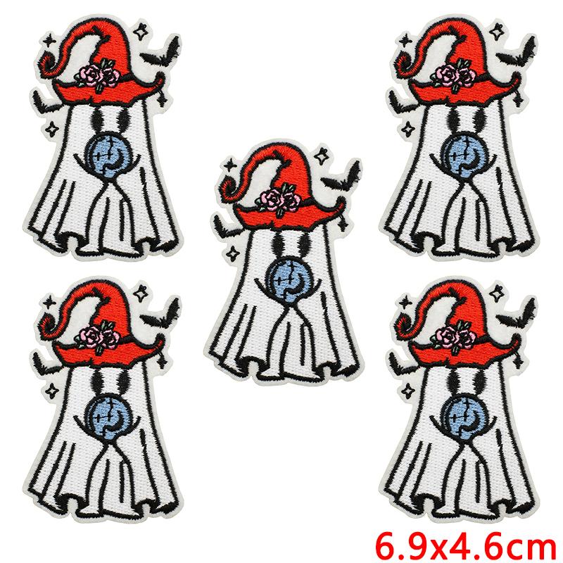 10pcs Wholesale Halloween Series Embroidered Patches For Clothes Jackets Diy Ghost Basketball Iron On Patches For Clothing 