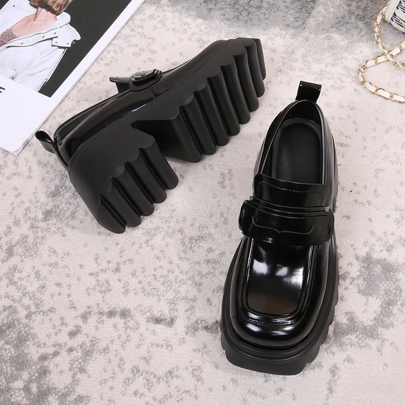 Loafer Damen Leder Muffin Plateauschuhe Im Britischen Stil Lackleder Ein Pedal Vielseitige Kleine Lederschuhe