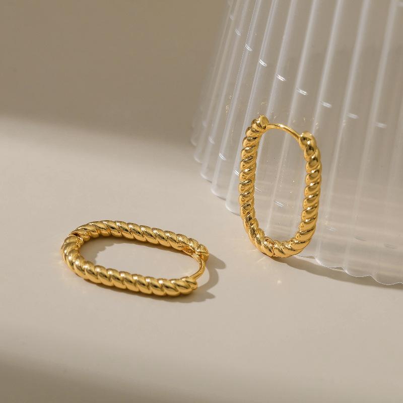 Women Fashion 18k Gold Plated Copper Oval Twisted Spiral Ear Buckle Earrings