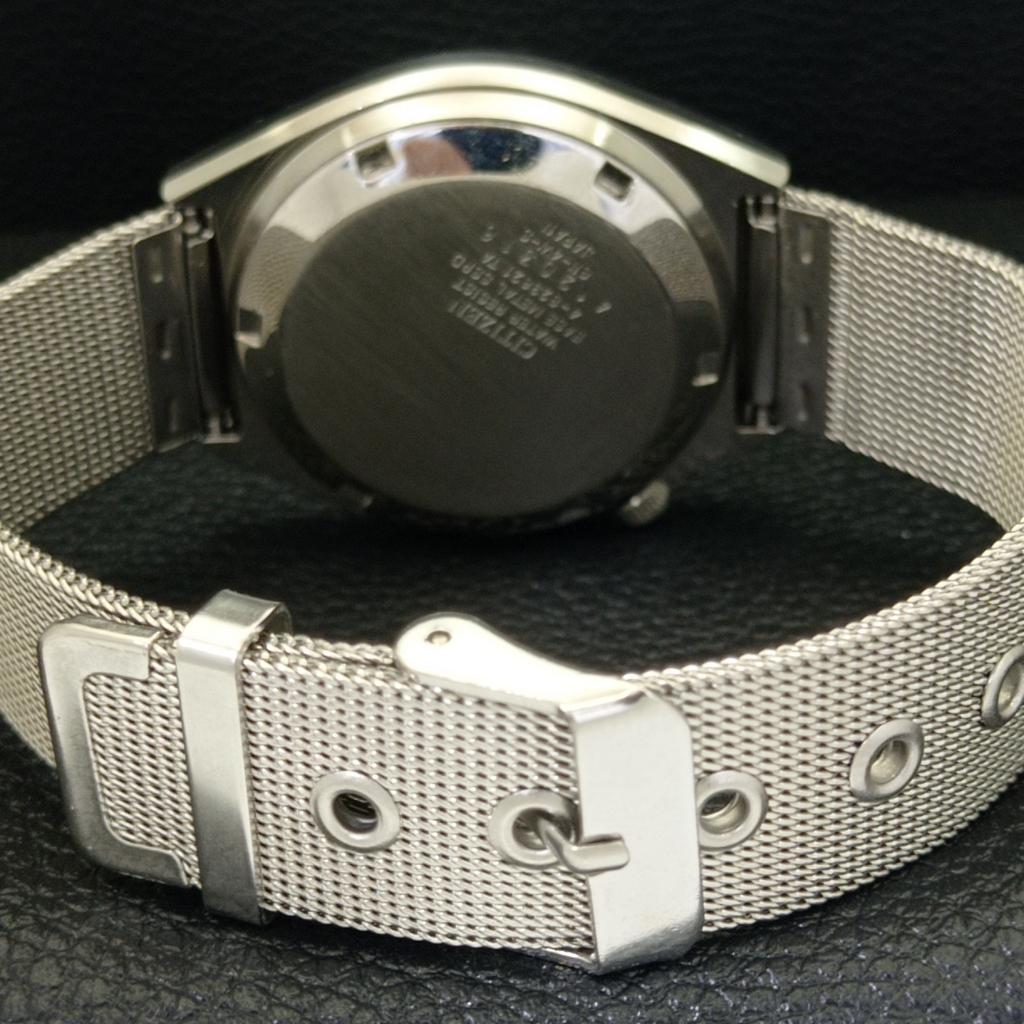 JAPAN VINTAGE CITIZEN AUTOMATIC 8200 MENS GREEN COLOR DIAL WATCH a500222-2 R151b-a500222