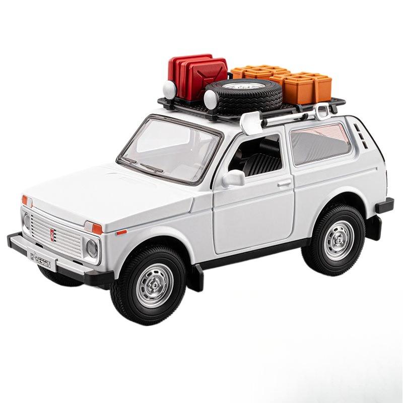1/24 Russian LADA NIVA WILD VERSION Alloy Car Model Sound and Light Pull Back Children's Toy Collectibles Birthday Gift