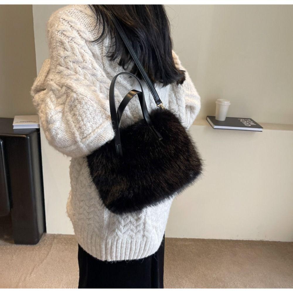 Fashion Faux Fur Ladies Shoulder Bag Fluffy Square Female Crossbody Bag Soft Handbag Luxury Tote Bag for Women
