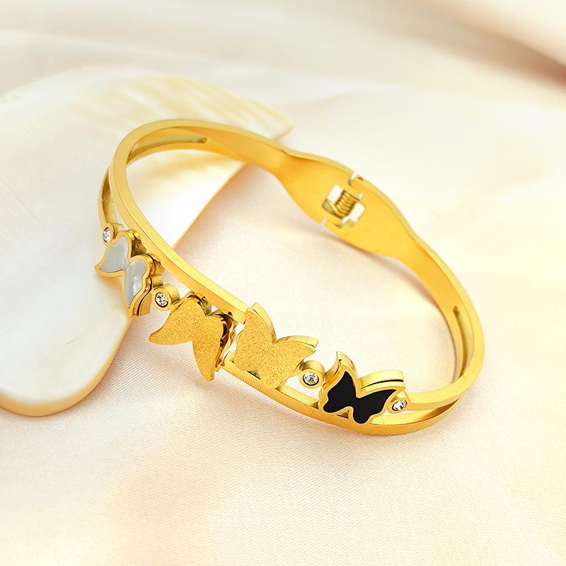 Women's High-End Starry Sky Silver Titanium Steel Bracelet - Versatile, Fade-Resistant, Full Diamond Stainless Steel Plain Band.