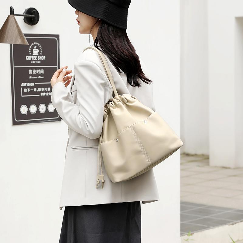 Drawstring Shoulder Bag Women's Handbag Lightweight Water-Repellent Nylon Tote Bag