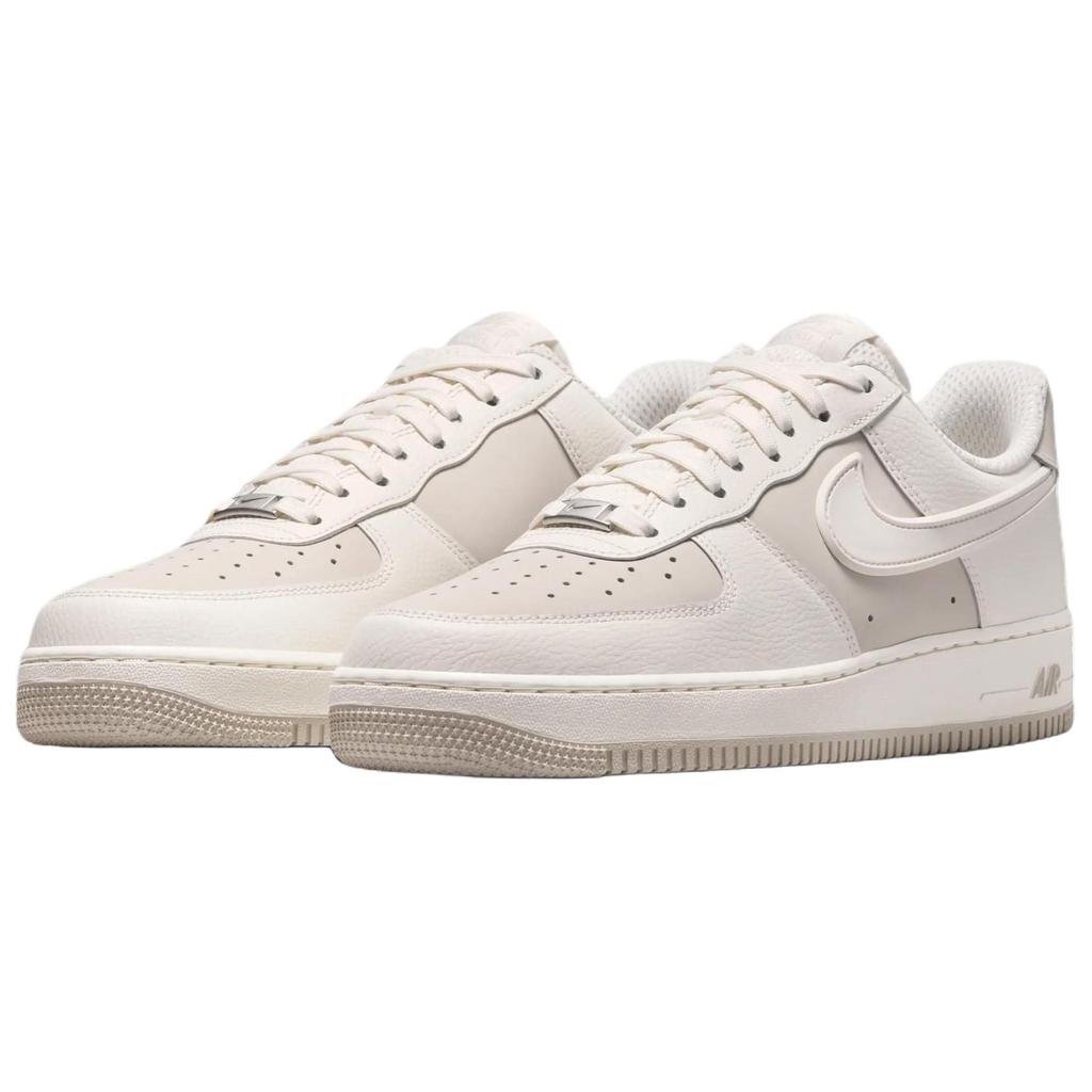 Nike Scarpe da Skateboard Air Force 1 Traspiranti Basse da Uomo Sail White IR1475-133