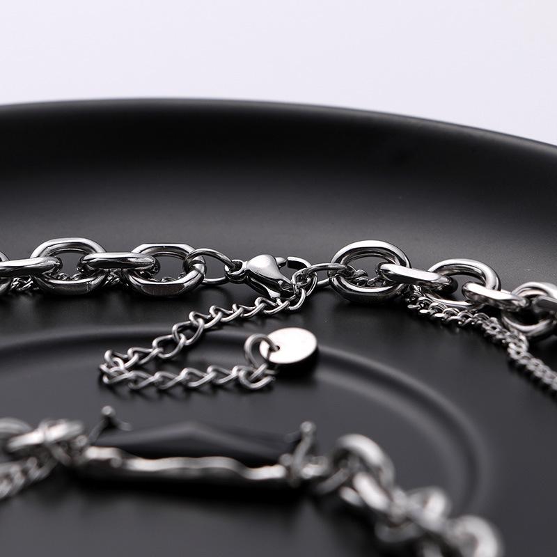 New Silver Necklace with Retro Geometric Style, Double Layered Collarbone Chain, Sweet and Cool Girl Style Versatile Accessory