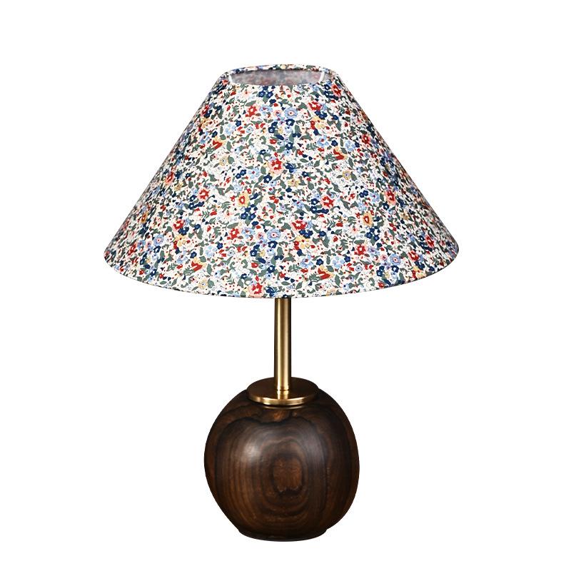 Retro Chinese Floral Table Lamp: Solid Wood Bedside Light for a Warm, Inviting Atmosphere