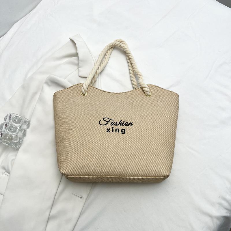 

Tote bag large-capacity new spring and summer simple and versatile single shoulder underarm handbag casual and fashionable commuter bag