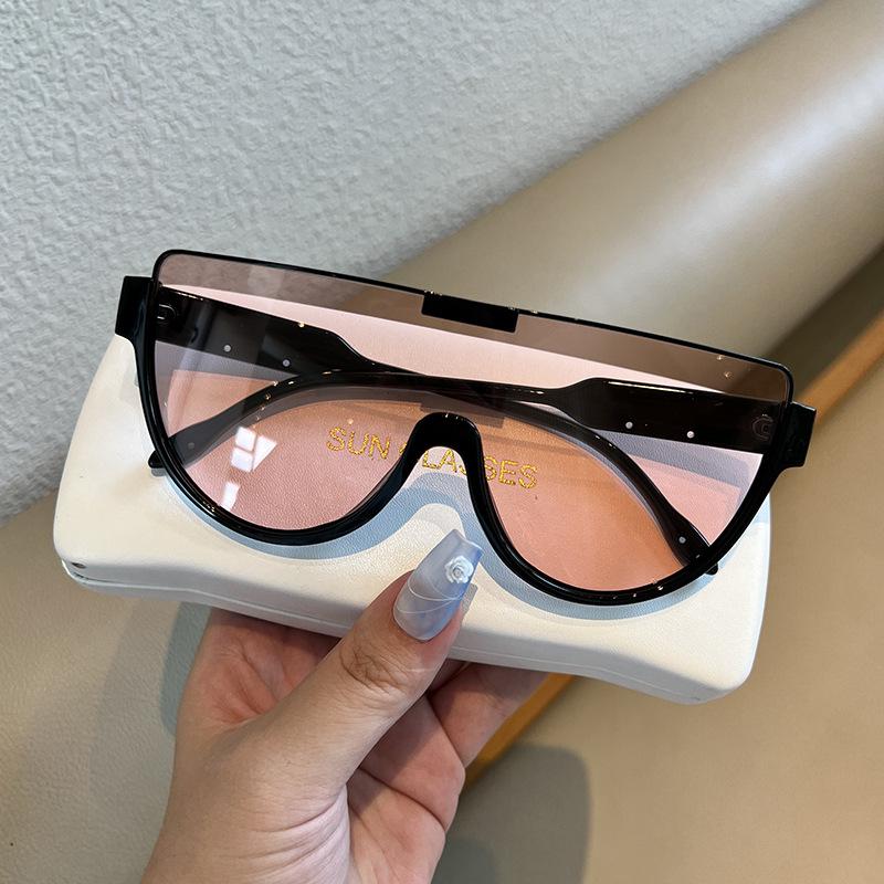 Fashion Large Frame One-piece Lenses Sunglasses Women's Brown Street Shot Couple Sunglasses Trend
