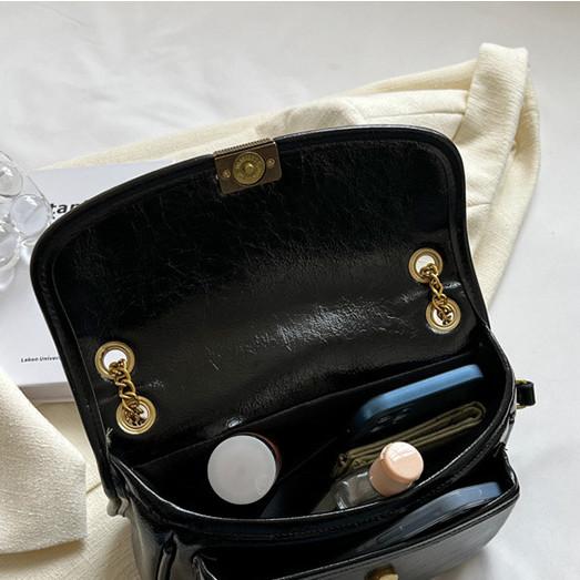 IELGY Versatile Fashion Retro Chain One Shoulder Crossbody Small Square Bag