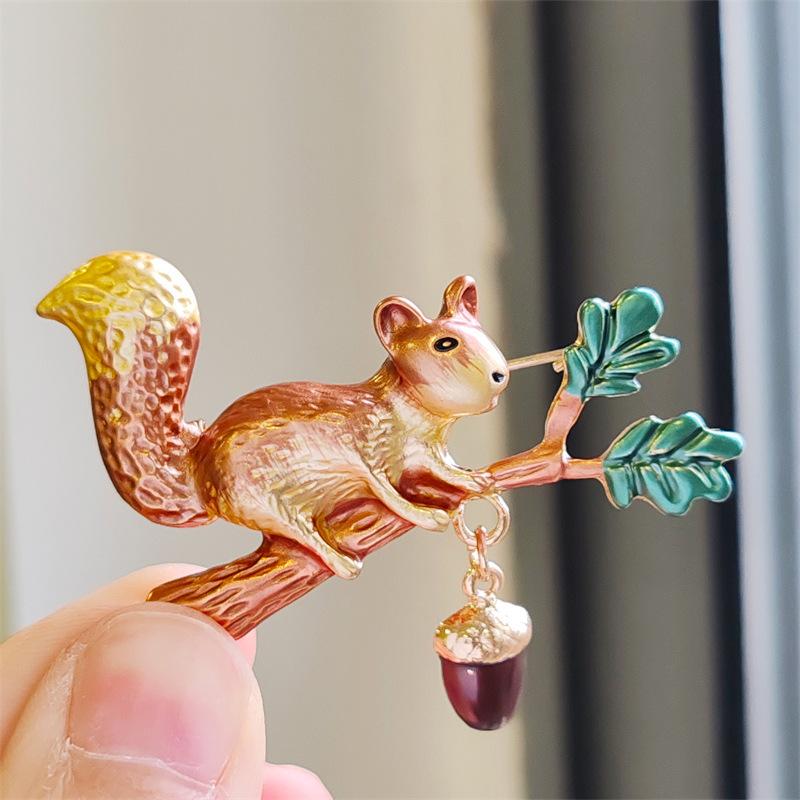 Japanese Cute Squirrel Brooch, Second-hand New Style Pin, Female Accessories Animal
