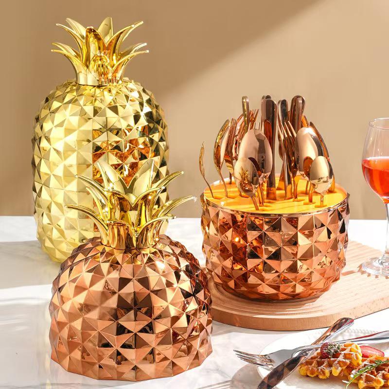 Set di Posate Originale in ABS Acciaio Inossidabile Ananas: Set di coltello, forchetta e cucchiaio di lusso per un'elegante esperienza culinaria.