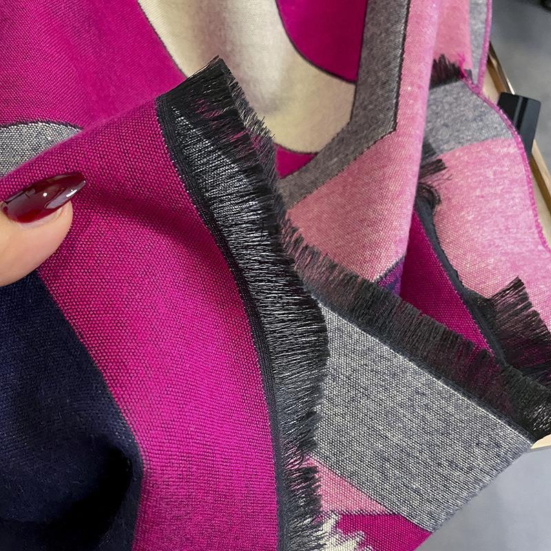 New Geometric Autumn and Winter Thickened Imitation Cashmere Warm Shawl Korean Style Classic Geometric Women's Windproof Scarf