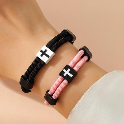 Bracelet Minimaliste Unisexe en Alliage avec Croix et Corde Milanaise Réglable