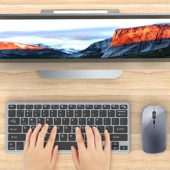 Stoßfeste PC-Tastatur. Ergonomisches, sensibles Tippen