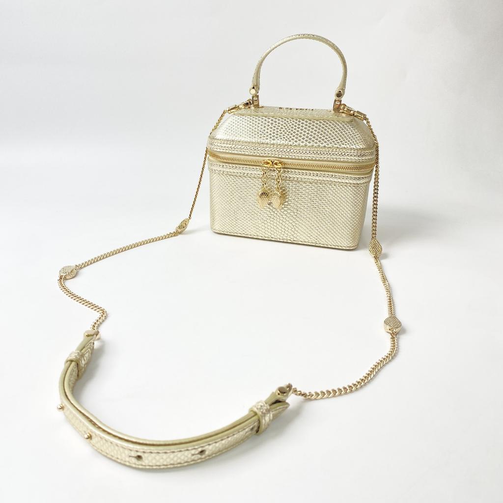 Używana torba na ramię BVLGARI złota skóra Kobiety