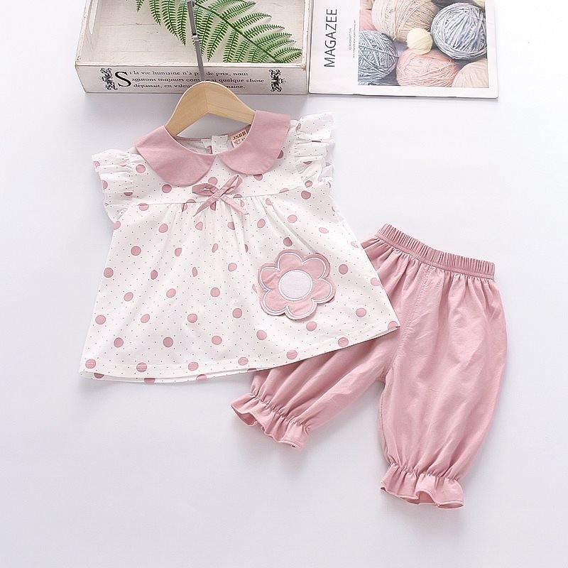 Charming Summer Floral Print Girls Outfit With Soft Cotton Fabric And Cute Capris