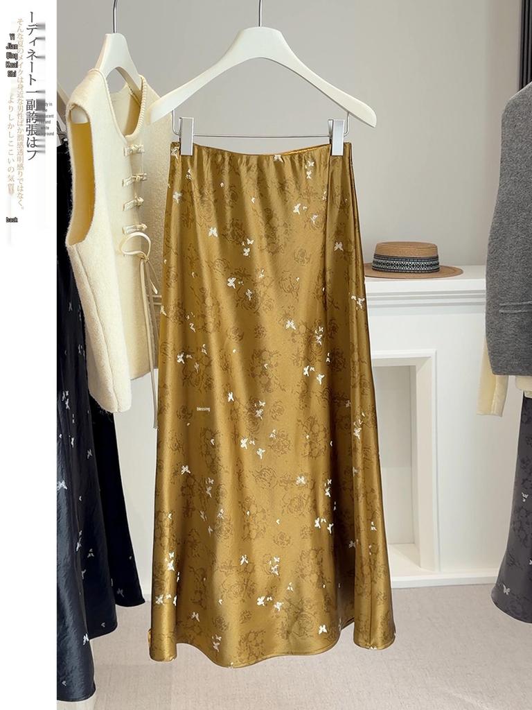 2026 Spring Women's High-Waist Mermaid Skirt: Chinese Style Butterfly Print & Slimming Satin