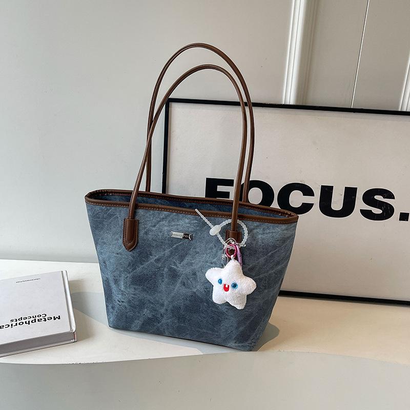 Bag women's  new model, popular this year, large-capacity tote bag, versatile shoulder bag, college student class bag