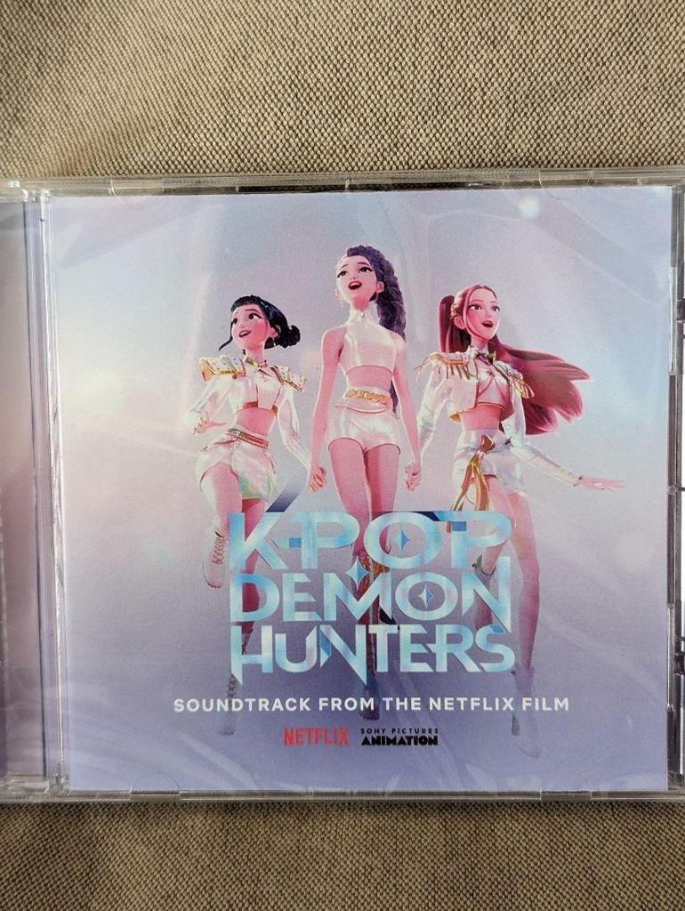 [USED] KPop Demon Hunters Soundtrack CD Album