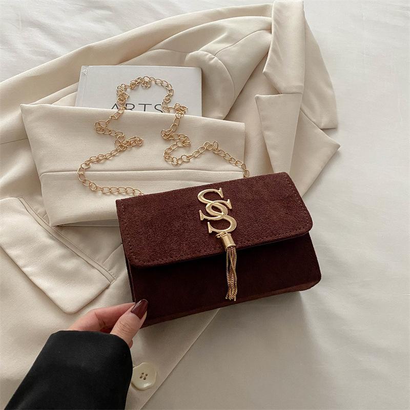 Simple Casual Small Square Bag 2025 Winter Retro Niche Fashion Messenger Bag Women's New Personality Trend Shoulder Bag