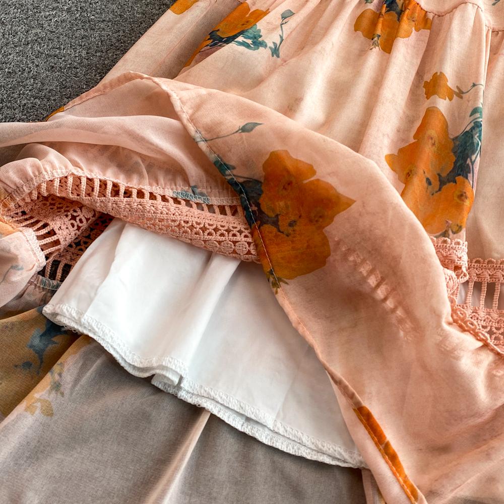 Осеннее винтажное женское длинное платье в стиле пэчворк с цветочным принтом — фото 17