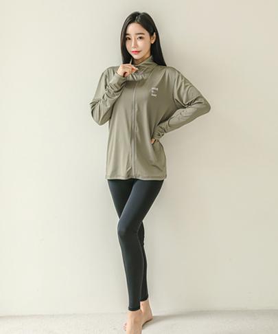 Tyubeuteuli Women'S Loose Fit Zip-Up Rash Guard B705 Olive Khaki