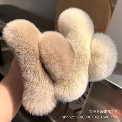 Otter Rabbit Hair Large Hair Clip, Temperament Clip At the Back of the Head, Cute Plush Hair Accessory, Hair Grab Hair Accessory