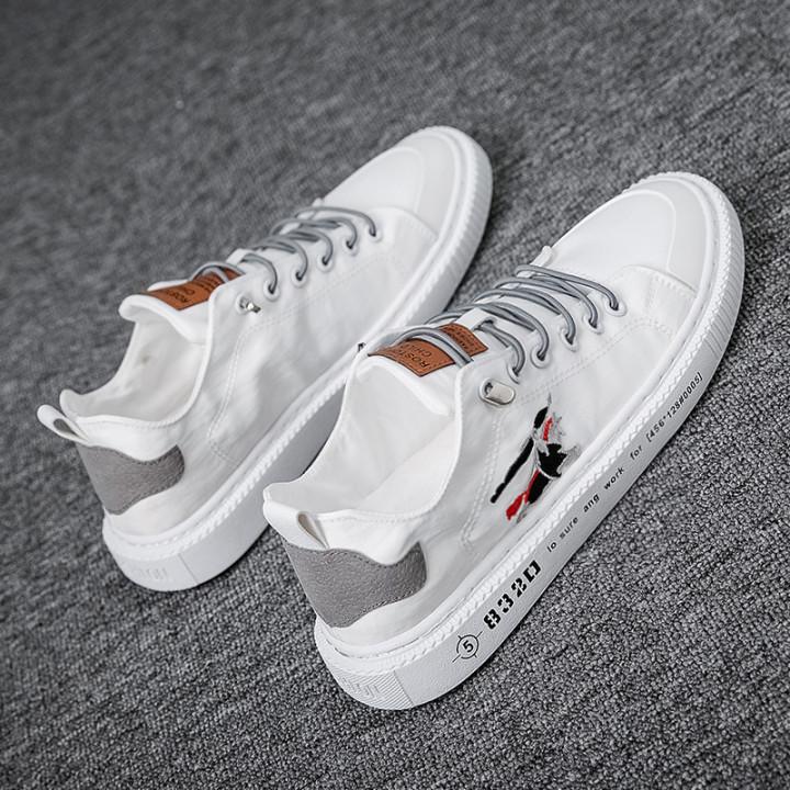 Fashion Embroidery Cloth Shoes Men Comfortable White Shoes Men's Lace Casual Board Shoes Korean Trend Canvas Shoes Breathable Flats