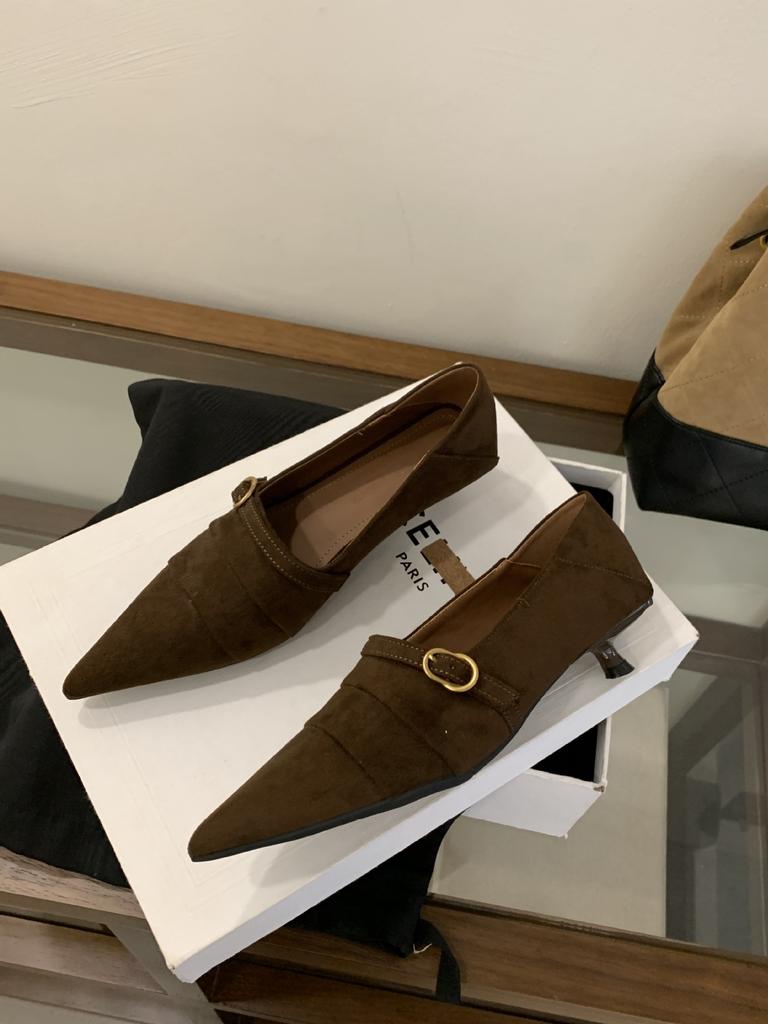 2025 neue französische Einzel-Schuhe Nische dünner Absatz niedriger Absatz kleine Lederschuhe spitz zulaufend Temperament modisch vielseitig Einzel-Schuhe Damen