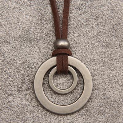 1 kus Vintage prívesok z legovanej ocele s dvojitým krúžkom, nastaviteľný náhrdelník, unisex, dizajn v retro štýle, odolný, vhodný na každodenné nosenie