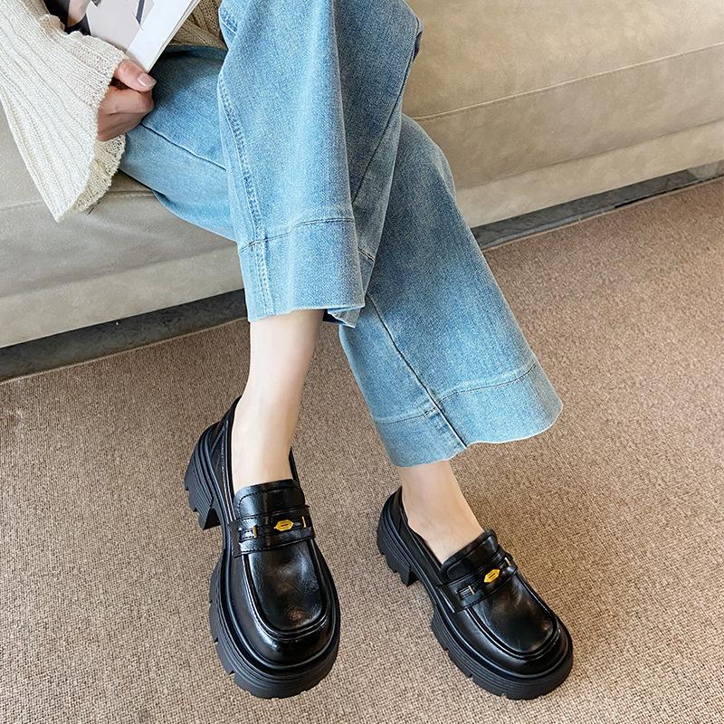 618-18 Platform Loafers Women's 2025 Spring and Autumn New Versatile Commuter Retro British Style Black Small Leather Shoes Women