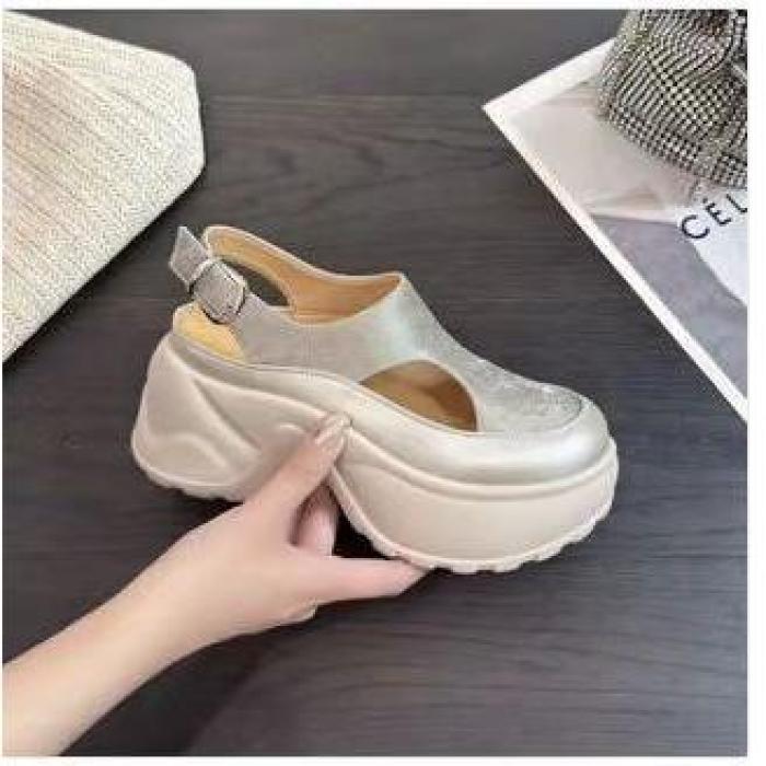

European Station 2025 Summer New Platform Slippers Women s Fashion Versatile Height Increase Casual Comfortable Beach Slippers 40