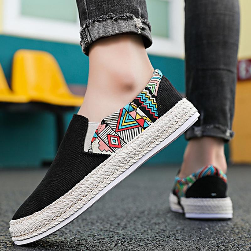 Men's Canvas loafers Shoes Men Casual Breathable  Slip-on Cloth Shoes Trendy Men's Shoes Driving Shoe Flat Canvas Lazy Shoe