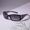 Fashion New Y2K Ladies Pattern Relief Square Small Frame Sunglasses Retro Style Elegant Summer Vacation Beach Glasses