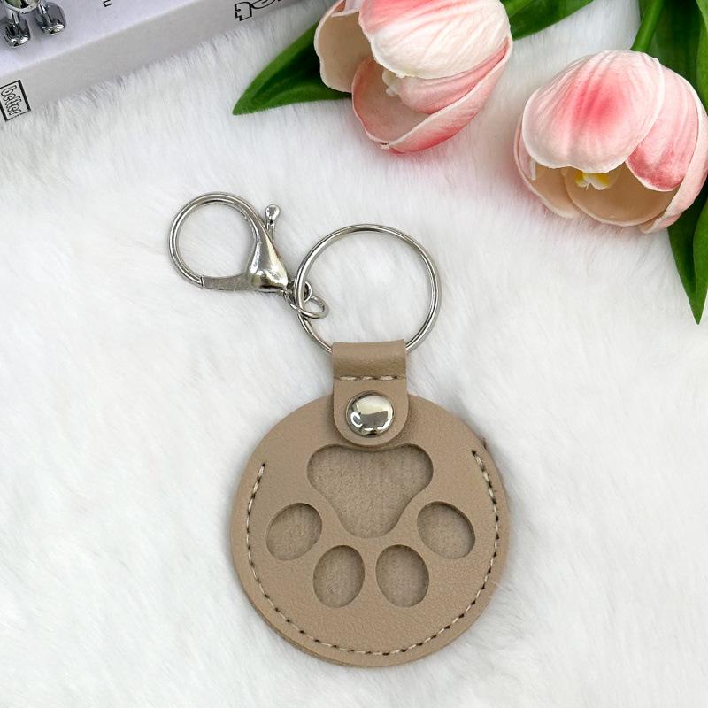 Leather Pet Hair Memorial Keychain Case: Cat & Dog Hair Keepsake Hanger