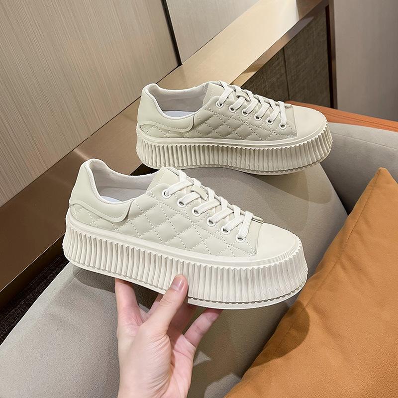 

Thick-soled Biscuit Shoes Women s Spring Style Soft Leather Heightened Casual Sneakers Student Single Shoes Plaid Comfortable White Shoes