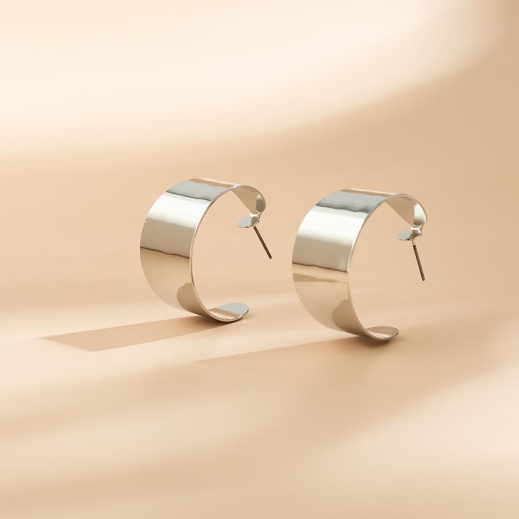 Large Wide C Shape Metal Earrings for Women Trendy Exaggerated Big Drop Earrings 2026 Fashion Jewelry Female Accessories Gifts