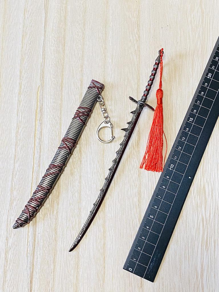 Tenjo Tenka Musou Sword Monster Hunter Monster Hunter Sword Mini Weapon Sword Spear Bow Arrow Shield Sword Accessory Keychain Figure Interior Doll