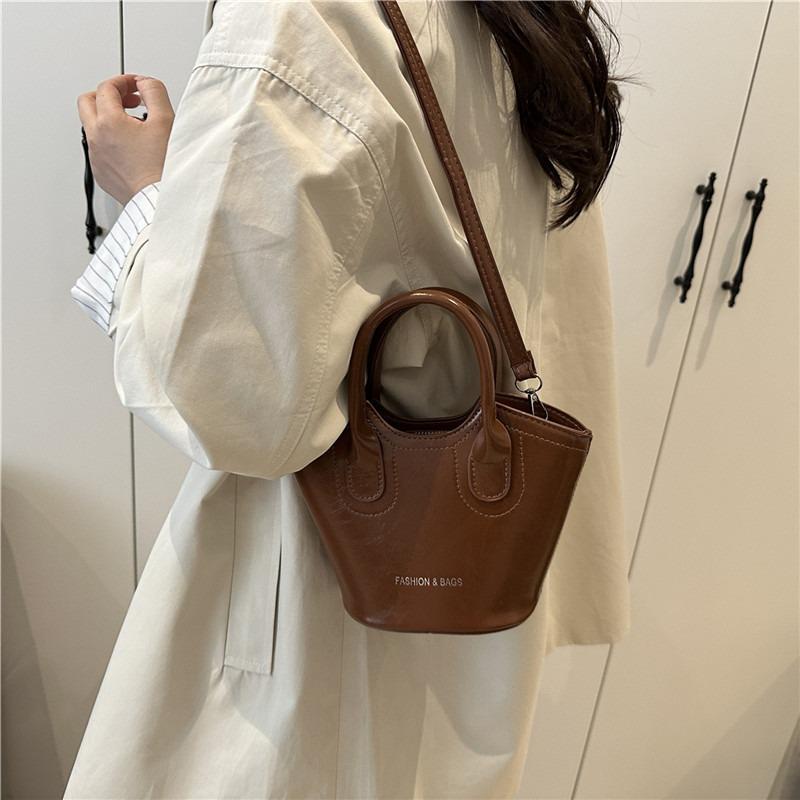 Fashion Mini Hand Carry Bucket Bag New Retro Vegetable Basket Bag Temperament One Shoulder Crossbody Bag