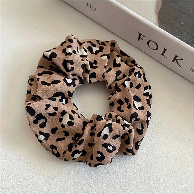 

Новые большие резинки-скранчи из атласа с леопардовым принтом Европа Держатель для хвостика Эластичная резинка для волос Бесшовные резинки Женские аксессуары для волос