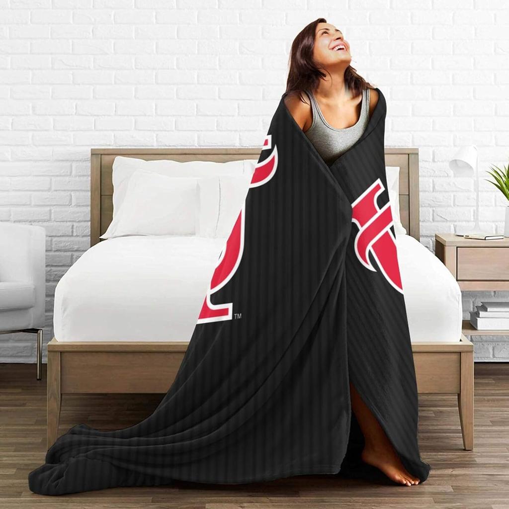University of Tampa Fleece Blanket, Very Soft Microfiber Flannel Blanket for Couch Warm and Cozy for All Seasons