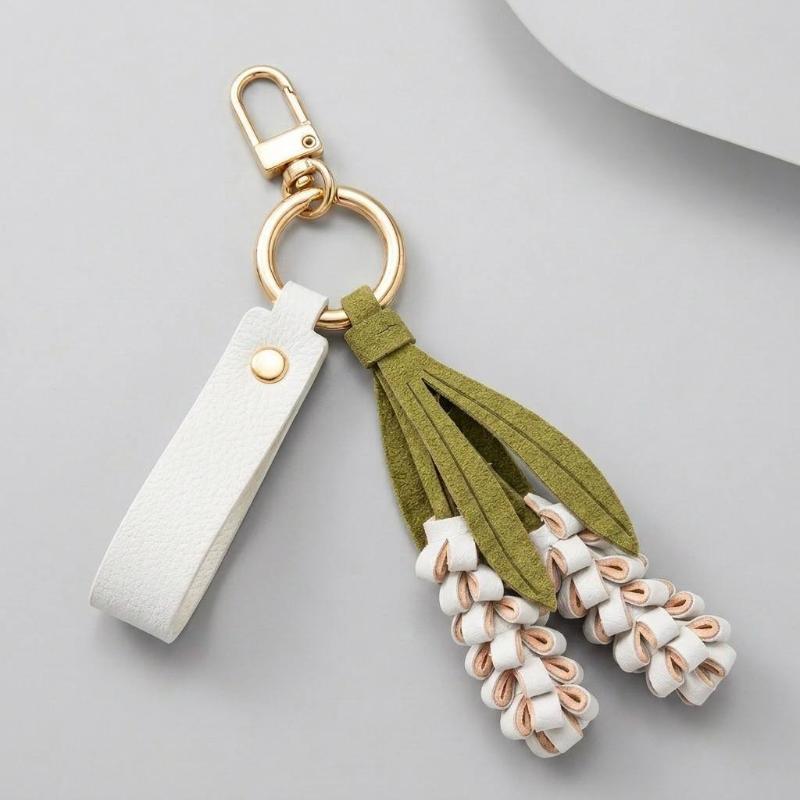 Multi-color PU Leather Flower Keychain 1Pcs Handwoven Portable Pendant Hanger for Backpack Car Key Daily Decor Travel Souvenir