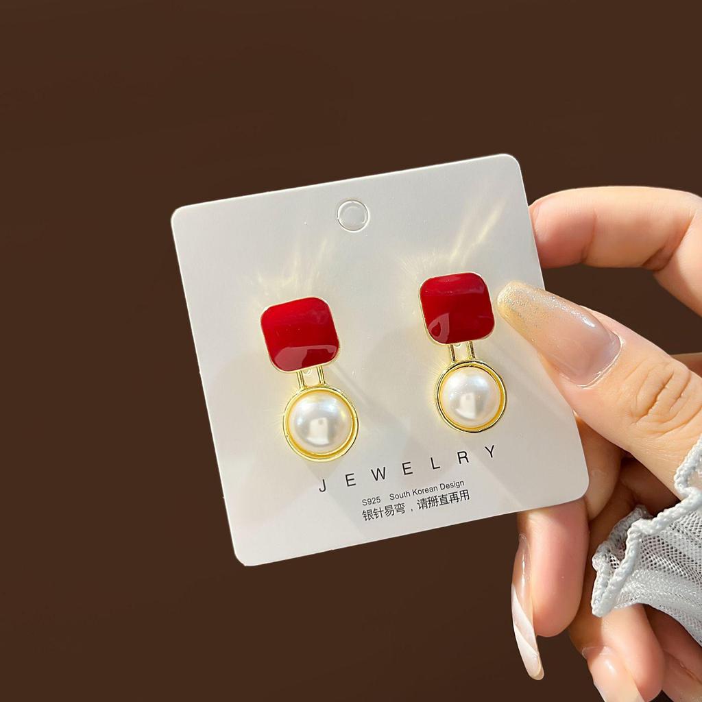 Natural Silver Needle Red Tassel Heart & Pearl Earrings for Women - Face-Slimming, Fashionable Wedding Jewelry