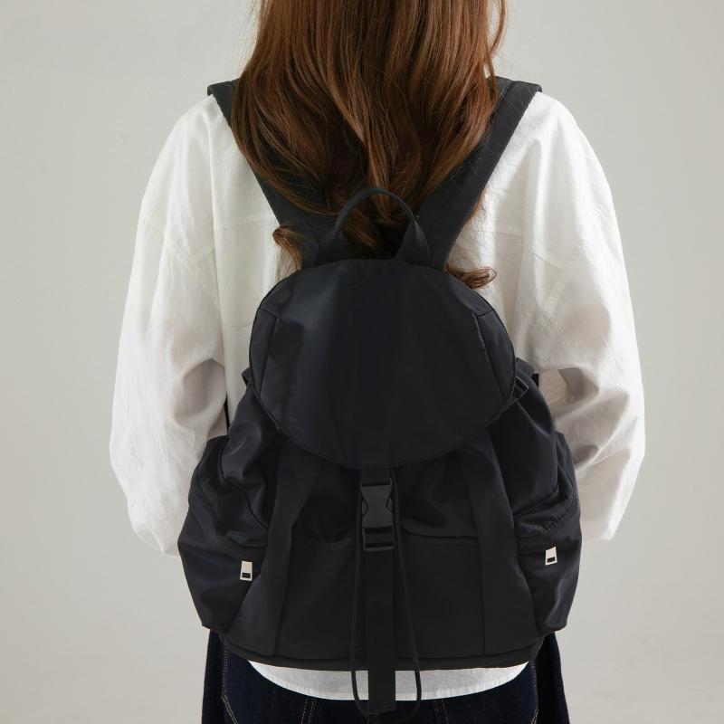 Korean Style Nyl Lightweight Backpack Women Large Capacity Multi Pocket Fashi Casual School Bag Texture Simple Storage Bags